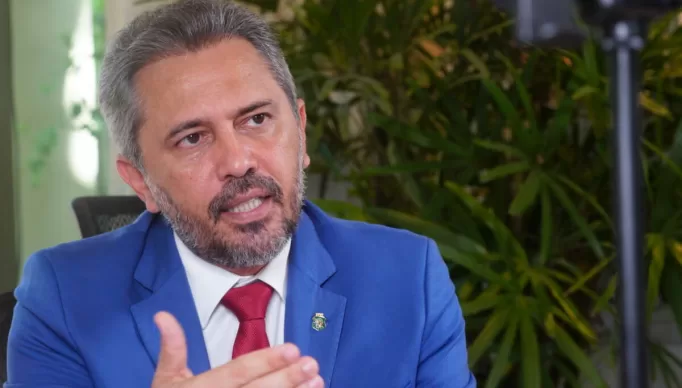 231004_BATE-PAPO-COM-ELMANO-LIVE_CG9565-1200x802