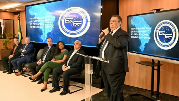 02/10/2023- O ministro da Justiça, Flavio Dino, durante cerimônia de Lançamento do Programa Nacional de Enfrentamento das Organizações Criminosas. Foto: Isaac Amorim/MJSP