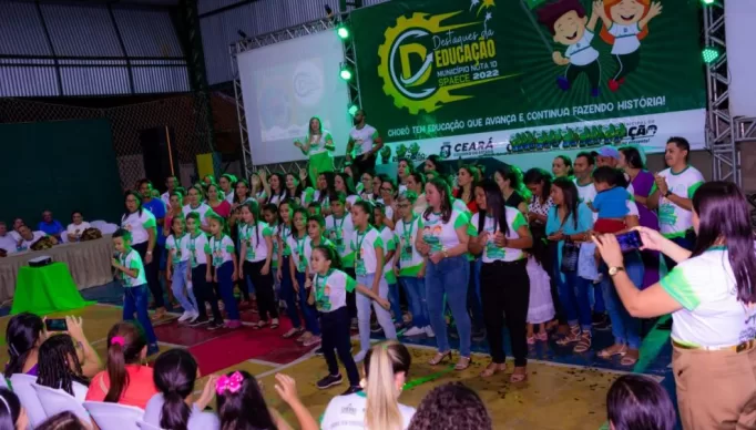 Festa-Educacao-Choro-Escola-nota-10-990x660