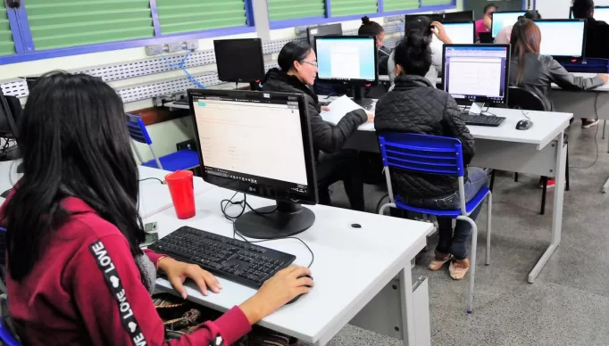 fe83928c-8100-4d11-a4aa-5608f8d38784