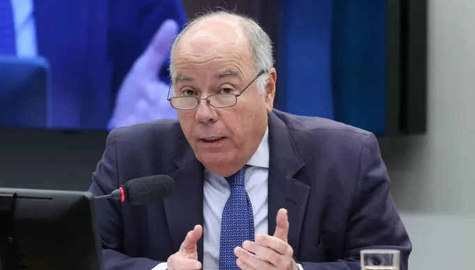 Brasília (DF) 24/05/2023 Ministro das Relações Exteriores, Mauro Vieira, participa de reunião da Comissão de Relações Exteriores e de Defesa Nacional da Câmara. Foto Lula Marques/ Agência Brasil.