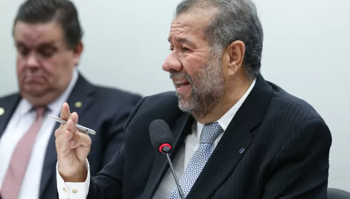 Brasília (DF) 26/04/2023 Ministro da Previdência Social, Carlos Lupi, participa de audiência publica na comissão de fiscalização e controle  da Câmara. Foto Lula Marques/ Agência Brasil.