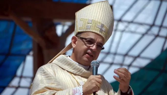 64d483ec52f9cc4c8c940162d0b26806