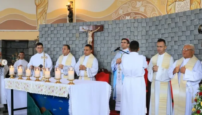 Missa-Padre-Diocese-de-Quixada-Dom-Aurelio-Pinto