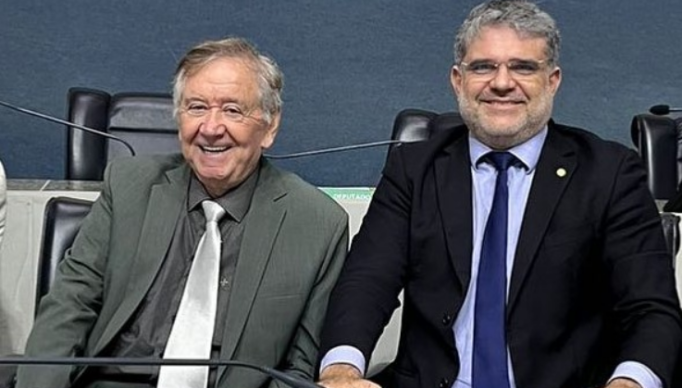 Screenshot 2023-11-28 at 17-15-56 moesio-loiola-e-leonardo-pinheiro.jpg (imagem JPEG 590 × 706 pixels)