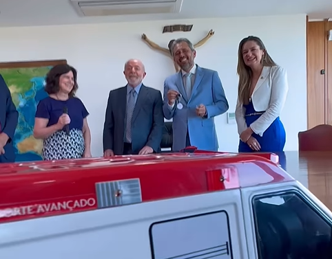 lula-entrega-ambulancias-samu-ceara