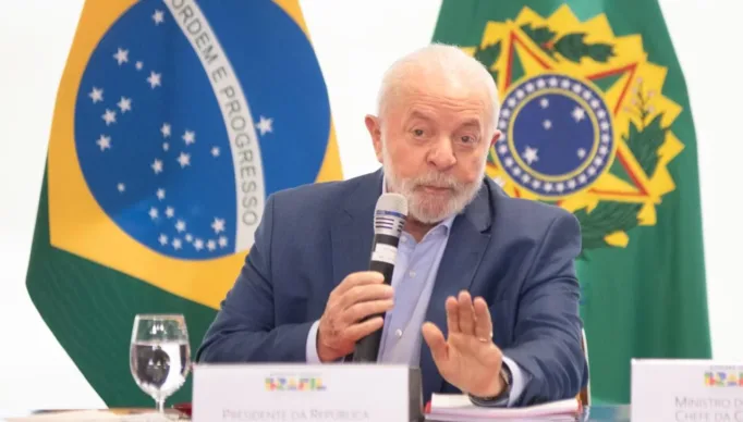 Lula-com-ministros-de-infraestrutura