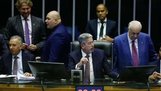 Relator-da-reforma-tributária-deputado-Aguinaldo-Ribeiro-PP-PB-apresenta-novo-relatório-e-Arthur-Lira-3