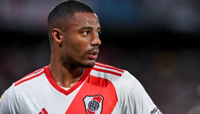 de-la-cruz-flamengo-river-plate