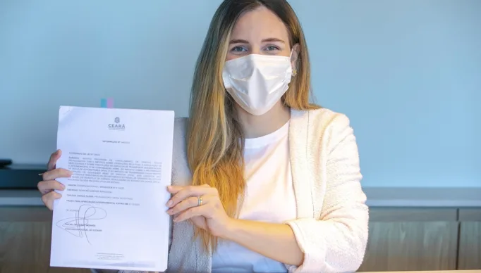 jade-romero-sancao-lei-refis