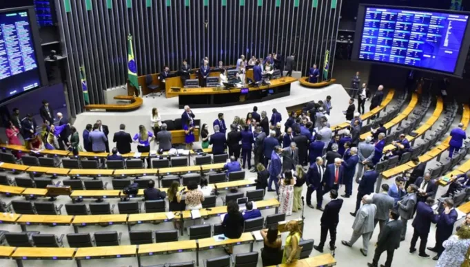 plenario-camara-dos-deputados-sessao-conjunta-congresso-naciona