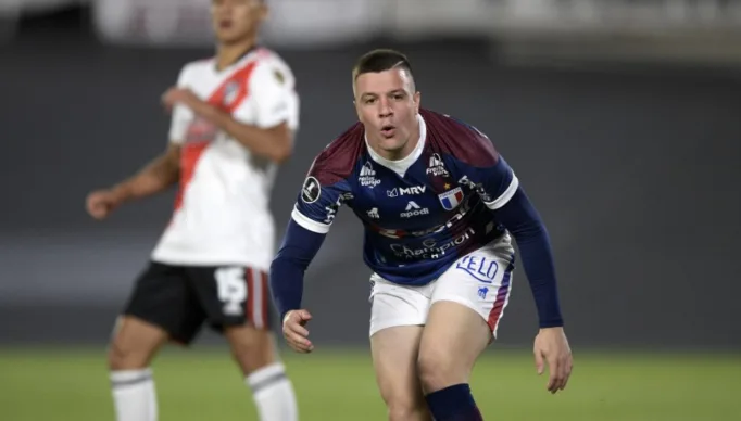 1_000_328a9d7-18546708