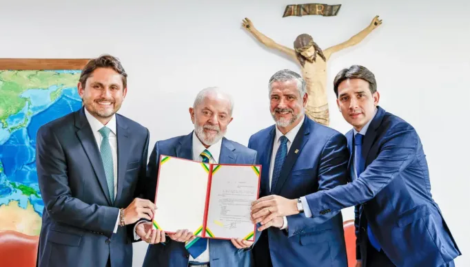 53466716883_583351780b_o