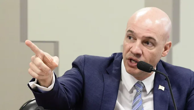 Alessandro-Moretti-ocupa-o-cargo-de-diretor-adjunto-da-Agência-Brasileira-de-Inteligência-ABIN2