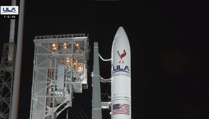 EUA lançam primeiro foguete rumo à Lua após mais de