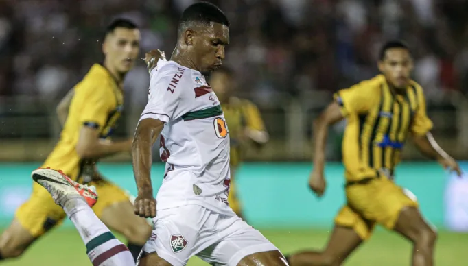 Fluminense leva gol nos acréscimos e empata com Volta Redonda