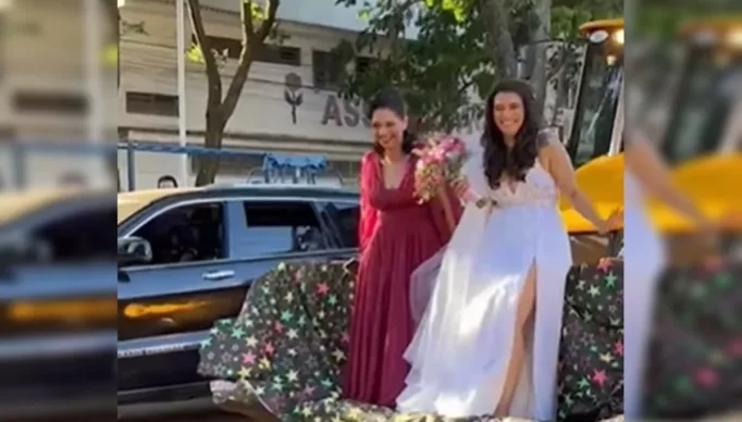 Noiva-vai-ao-casamento-de-trator-2