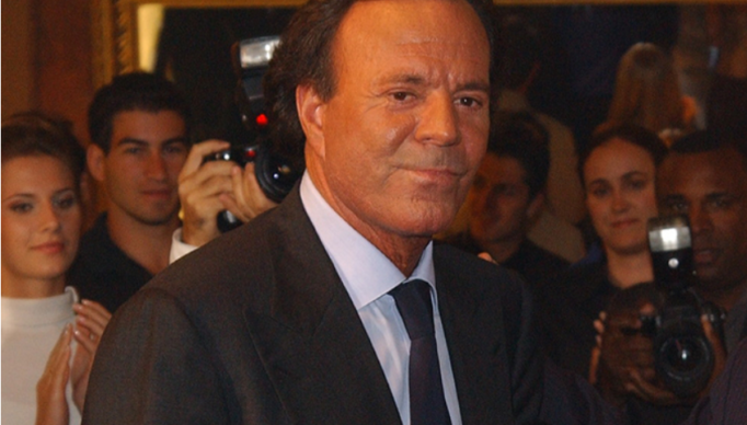Screenshot 2024-01-15 at 16-27-01 Cantor Julio Iglesias é detido em aeroporto de Punta Cana por conteúdo suspeito