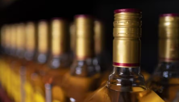 Screenshot 2024-01-24 at 22-12-10 Arábia Saudita abre a primeira loja para vender bebidas alcoólicas