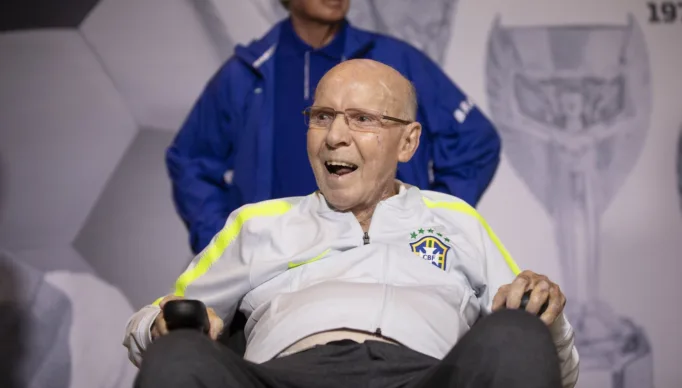 “Zagallo eterno tem 13 letras“: veja repercussão da morte do