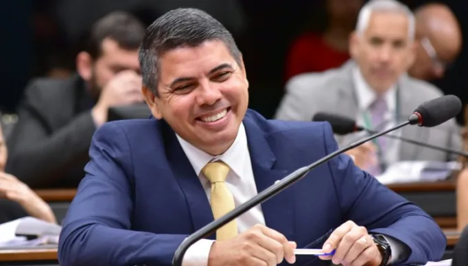 Messias Donato participa de reunião de comissão