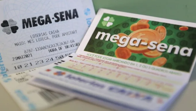 Bilhetes de aposta da mega-sena.