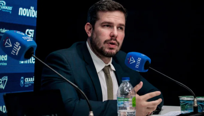 1_alex_santiago_presidente_fortaleza_entrevista_coletiva__2_-24948767