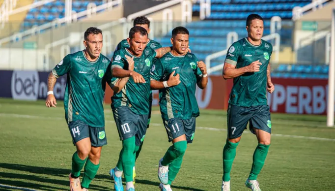 _MG_0925_Easy-Resize.com