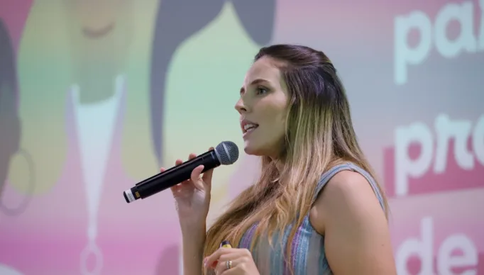 VICE GOVERNADORA JADE ROMERO NO LANCAMENTO DO 5 BLOCO CEARA POR ELAS, NO MUSEU DA IMAGEM E DO SOM.