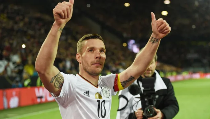 000_MW7F9_Easy-Resize.com