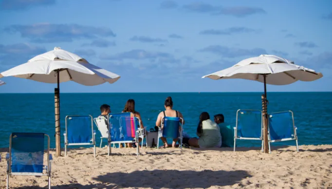 1__chuveiros_e_sombrinhas_na_bm__13-24358726