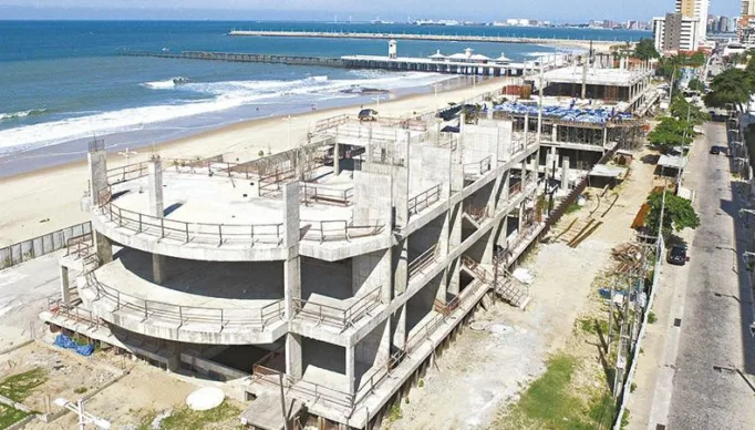 Acquario
Legenda: Obras do Acquario estão paralisadas desde 2017
Foto: Divulgação/MPCE