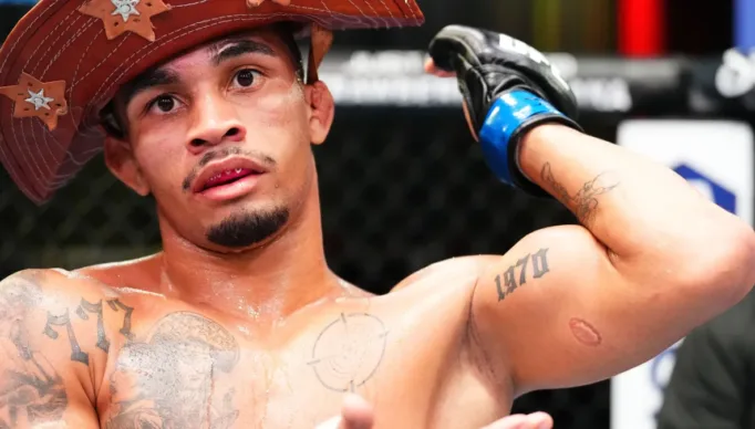 andre-mascote-mordida-ufc-e1711316065781