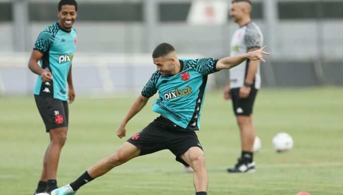 52580112526_3f67595d43_h_Easy-Resize.com