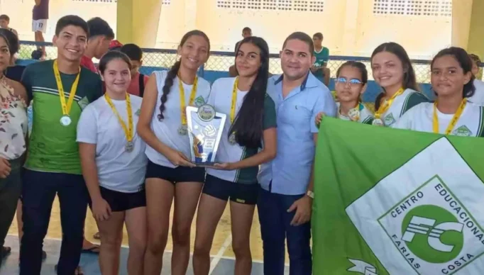 Alunos-do-Centro-Educacional-Farias-Costa-participaram-dos-Jogos-Escolares-2024-em-Itapiuna-860x484