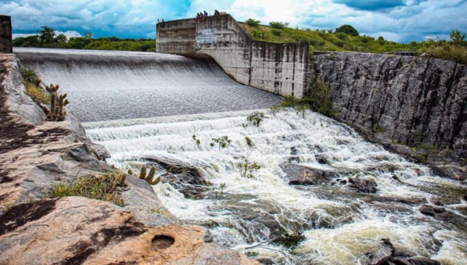 Ceara-possui-23-acudes-em-sangramento-segundo-o-DNOCS.RedeANC-2048x1367