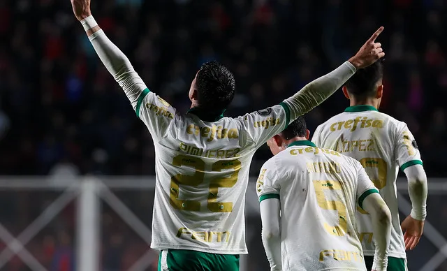 Palmeiras-arranca-empate-heroico-na-estreia-da-Libertadores
