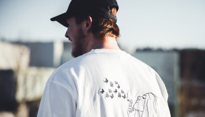 Screenshot 2024-04-11 at 14-39-58 Boné causa calvície Especialistas falam do risco