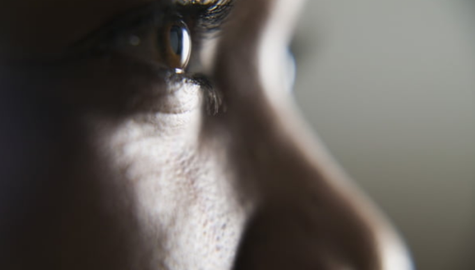 Screenshot 2024-04-14 at 21-35-45 Mulher procura hospital e médicos acham verme vivo dentro de seu olho