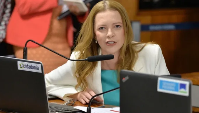 janaina-farias-alessandrodantas-1-780x519-1