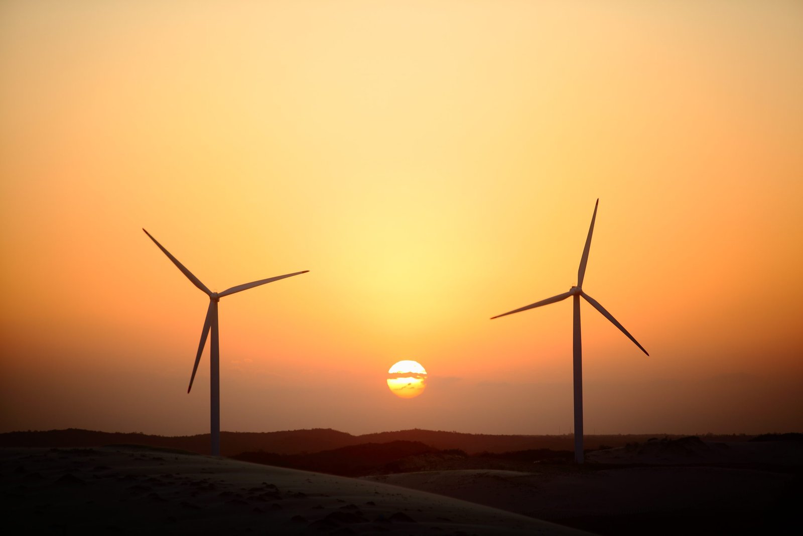 Governo do Ceará lança projeto para formação de profissionais na área de energias renováveis