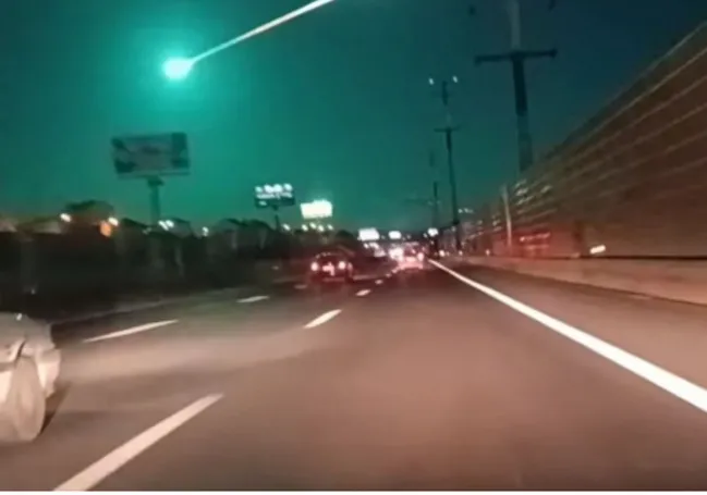 Meteoro atravessa Portugal e assusta moradores