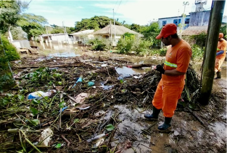 Screenshot 2024-05-21 at 14-09-40 Enchentes deixarão quase 47 milhões de toneladas de lixo no RS