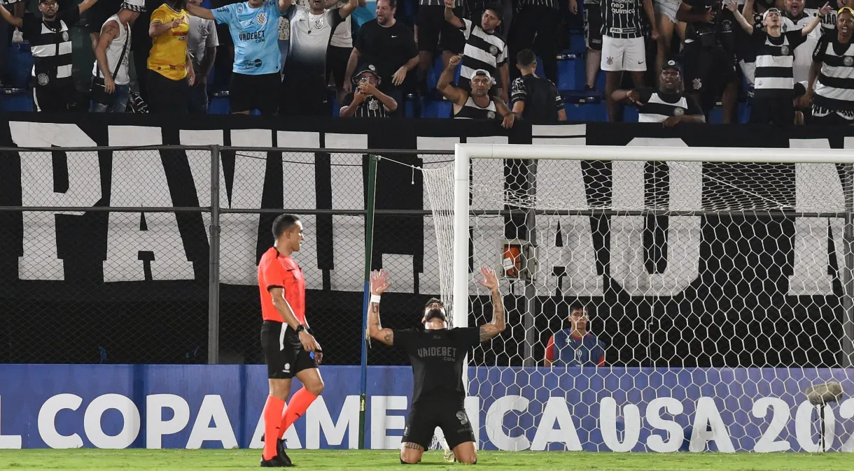 yuri-alberto-gol-corinthians-nacional-sul-americana-e1715126157119