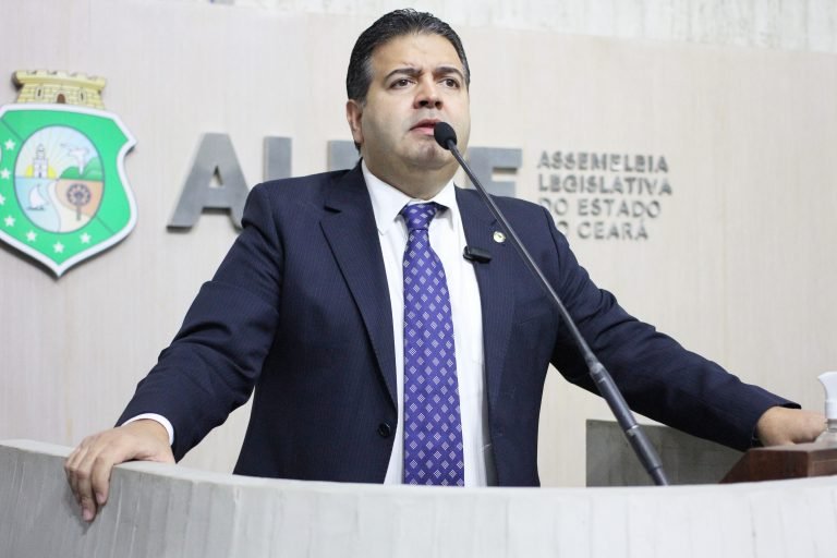 Felipe-Mota-2-768x512-1