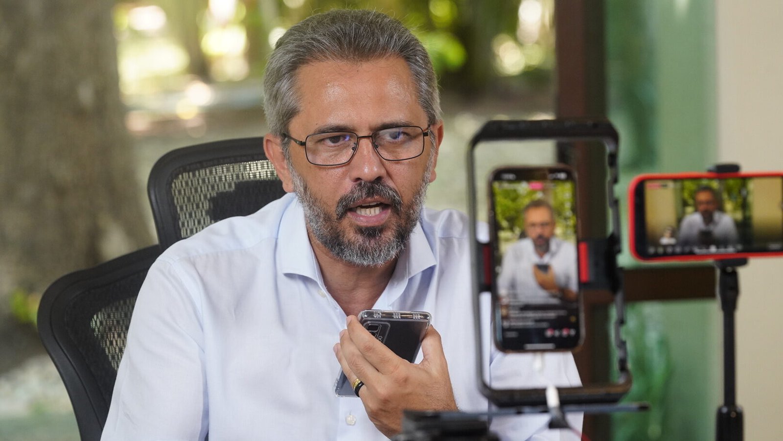 elmano-de-freitas-live-foto-carlos-gibaja-governo-do-ceara-e1718220785737
