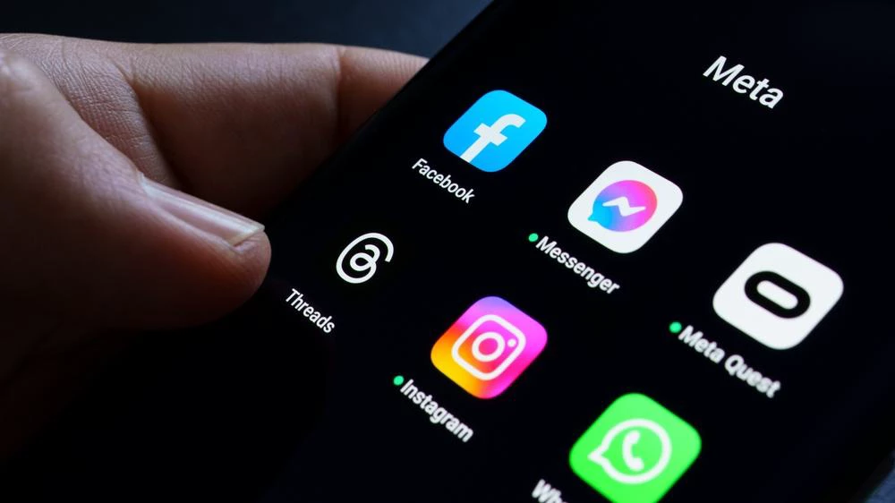 shutterstock_2328037899