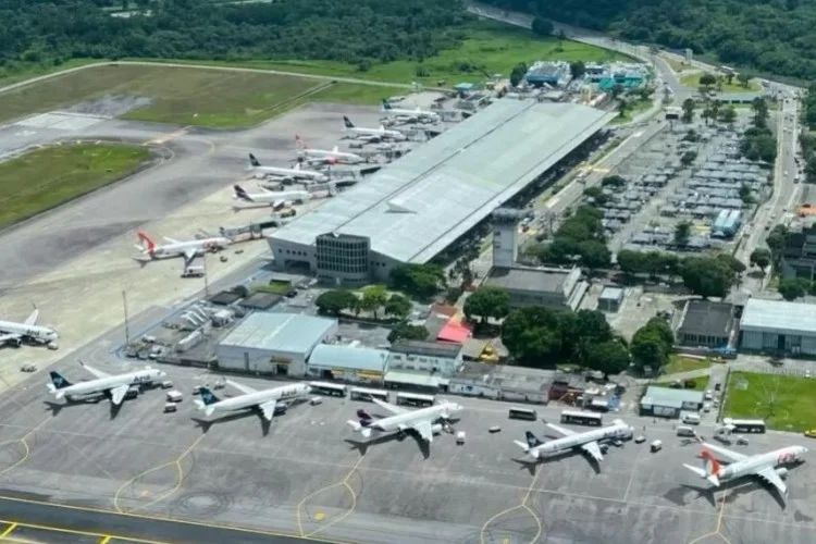 1_aeroporto_internacional_de_belem-29511699