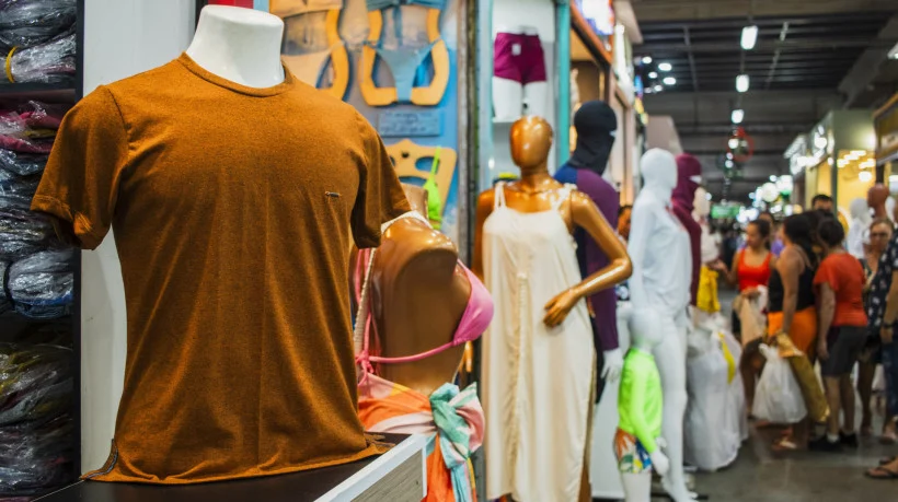 1_movimentacao_comercio_vespera_ano_novo_45-24828815