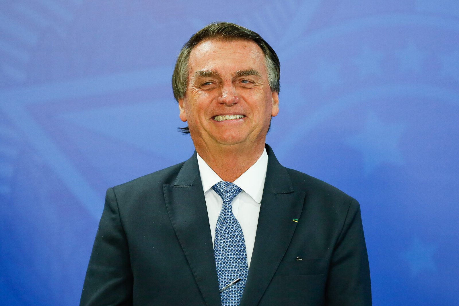 Presidente Jair Bolsonaro participa de cerimônia em homenagem aos atletas que conquistaram o segundo lugar no quadro geral de medalhas da 19ª Gymnasiade, realizada na França. O Brasil obteve o segundo lugar no quadro geral de medalhas e foi premiado com o troféu fairplay, destinado à delegação considerada mais simpática e que recebe mais atenção dos demais participantes. | Sérgio Lima/Poder360 05.jun.2022